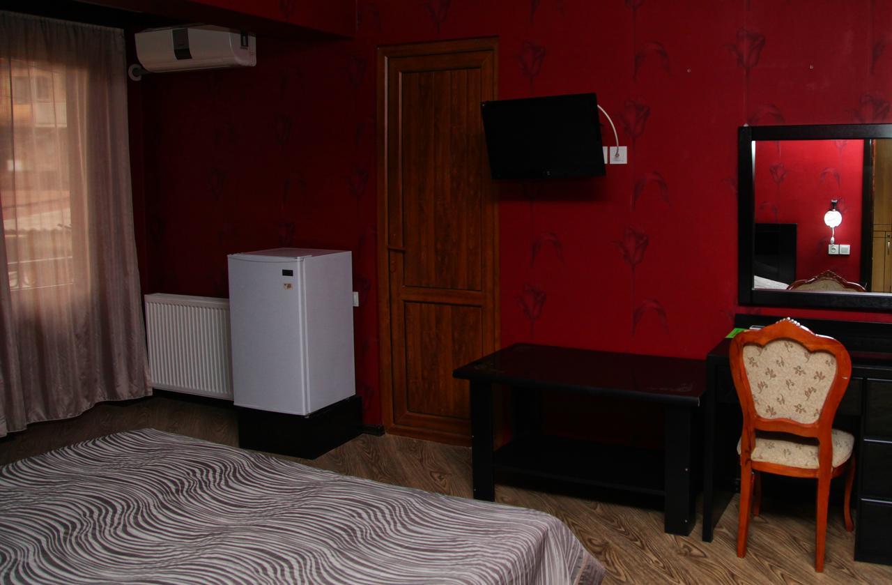 Hotel Obola Samtredia エクステリア 写真