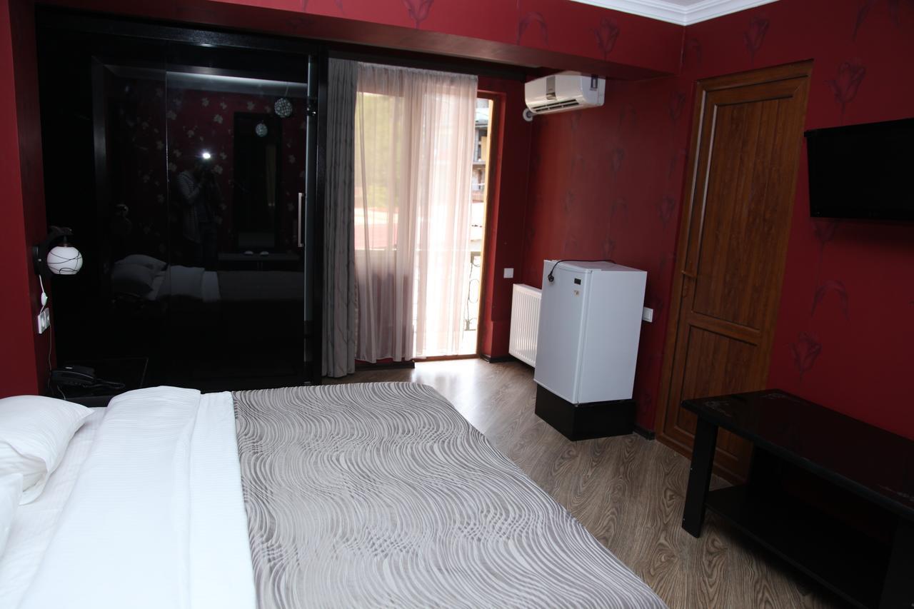 Hotel Obola Samtredia エクステリア 写真
